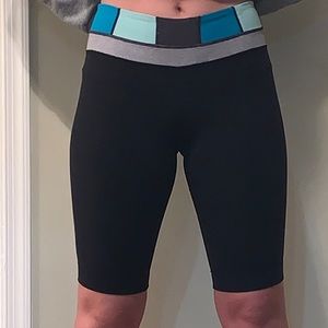 Lululemon training short -black- size 8